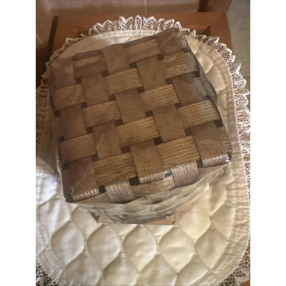 Old‎ Time Discoveries Bun Warmer With Vermont Marble & Split Ash Basket